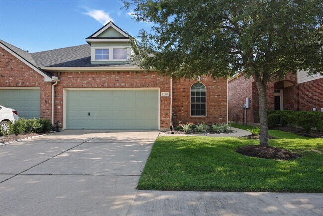Primary Photo - 17303 Brookhollow Ct Dr