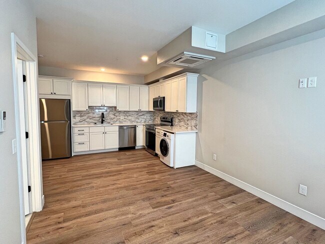 Building Photo - 3327 Tejon St