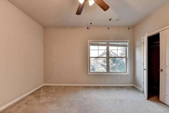 Building Photo - 5166 Apple Grove Rd NE