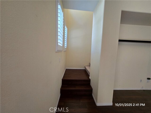 Building Photo - 17871 Shady View Dr