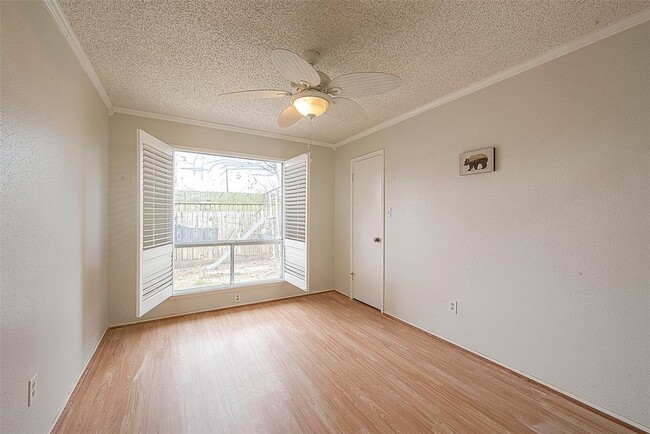 Building Photo - 14947 Heritage Wood Dr