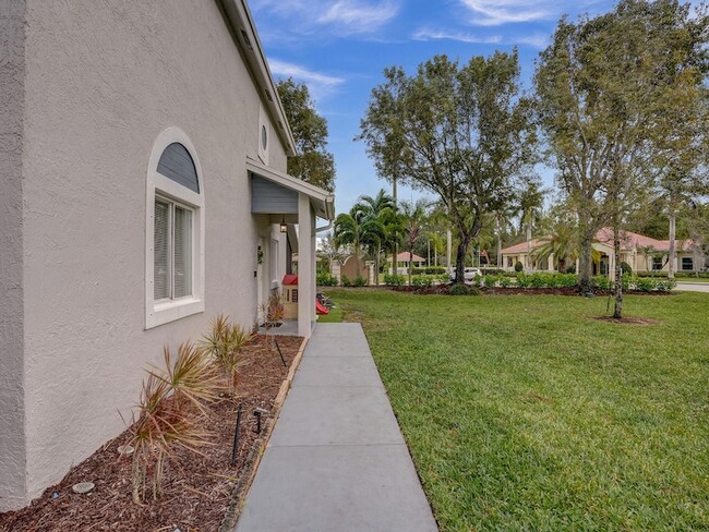 Building Photo - 1488 SW 47th Ave