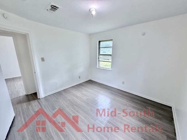 Building Photo - 5057 Gill Rd