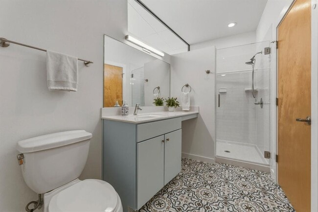 Building Photo - 5809 Toscana Ave