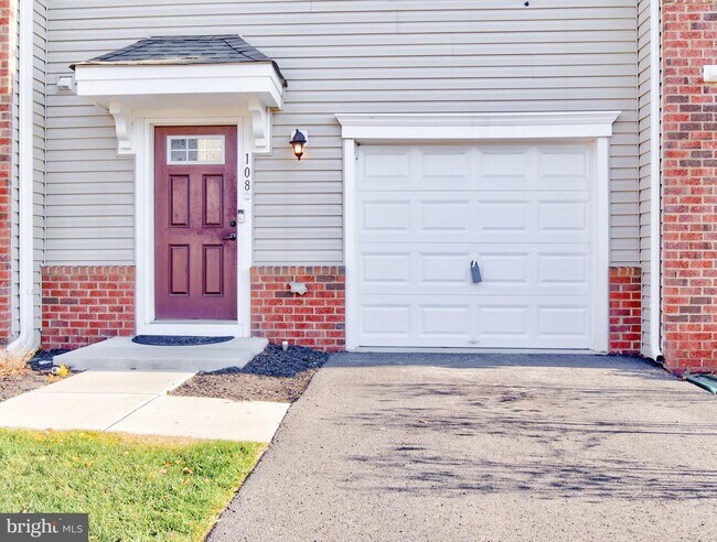 Building Photo - 108 Nathan Dr