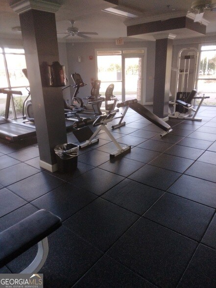 Building Photo - 10 Perimeter Summit Blvd