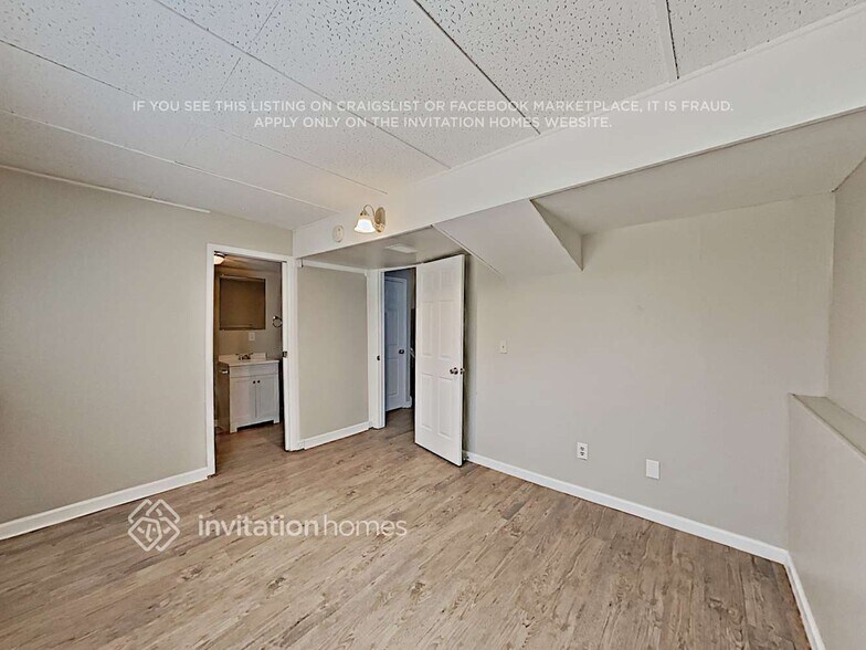 Building Photo - 4184 S Ouray Way