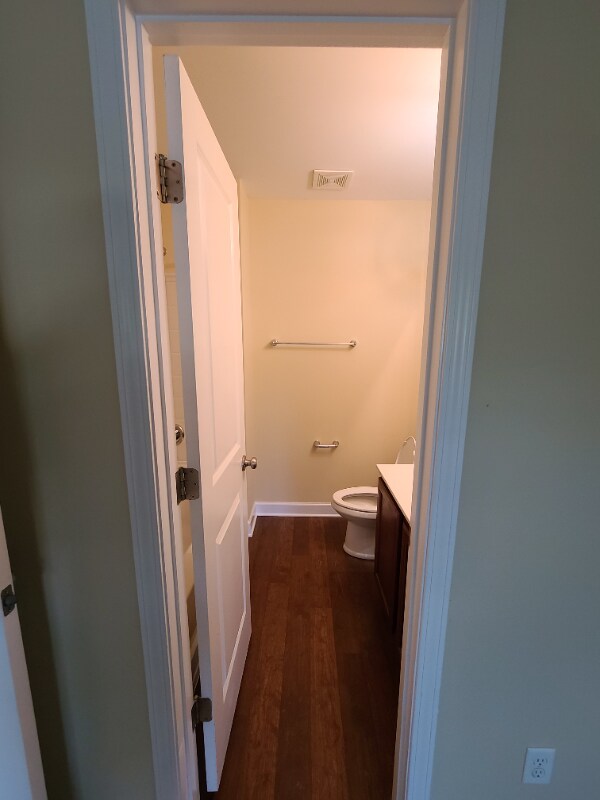 Building Photo - 447 Truman Dr