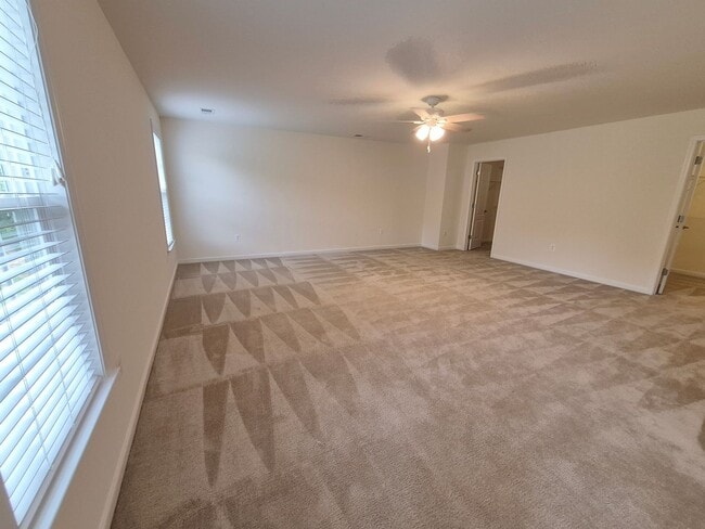 Building Photo - 15 Sweet William Dr