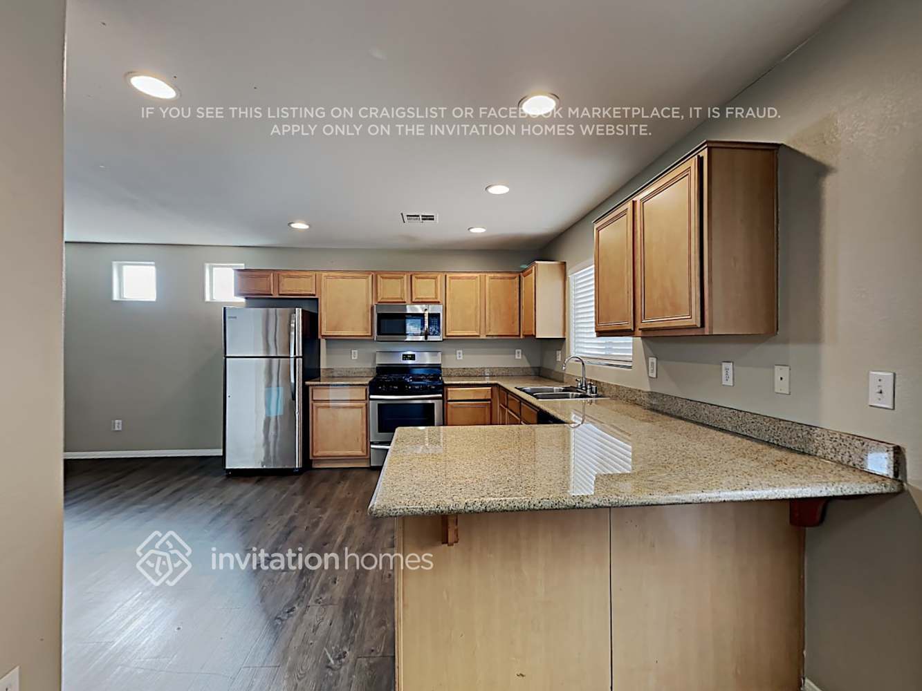 Building Photo - 5213 Los Pinos St