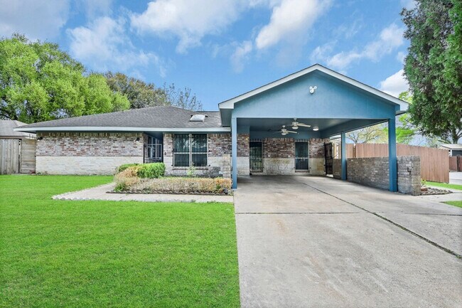 Building Photo - 6335 Tall Willow Dr