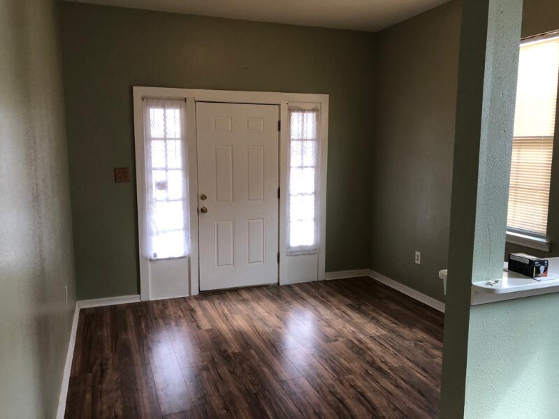 Building Photo - 2012 Congress St