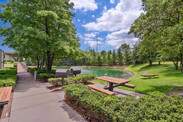 Building Photo - 9725 Woods Dr