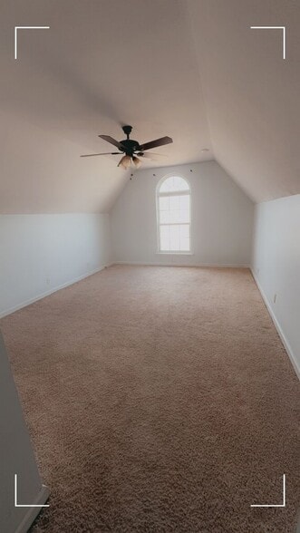 Building Photo - 6240 Rocky Top Dr