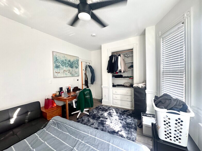 Building Photo - 1510 Tremont St