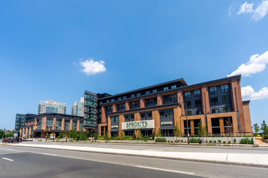 Building Photo - RIVERMARK NORTHERN LIBERTIES