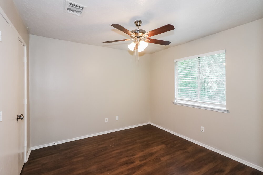 Building Photo - 8815 Roaring Point Dr