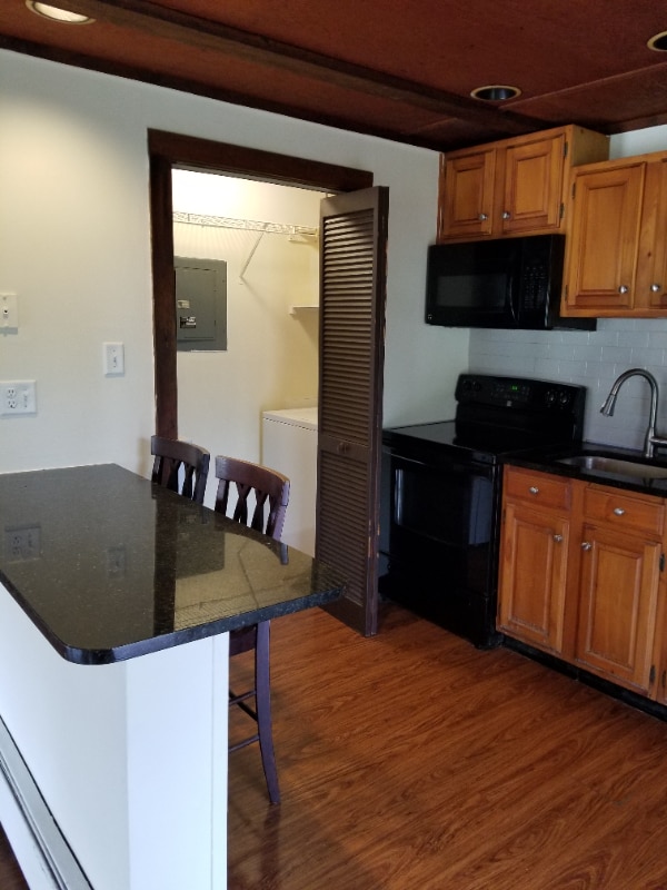 Building Photo - 204 Sellersville Dr
