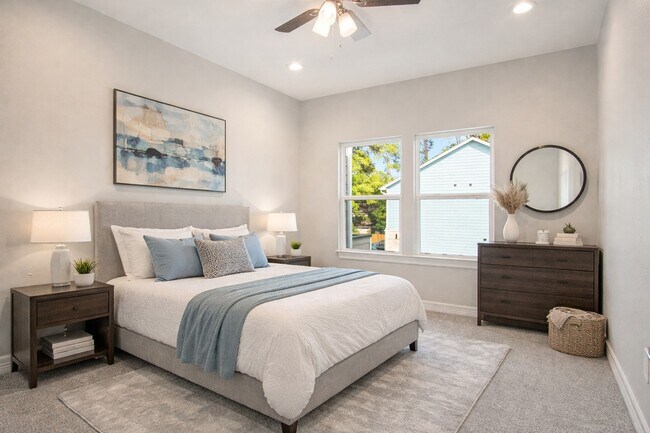 Building Photo - 5262 Ella Blvd