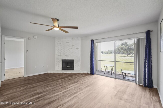 Building Photo - 1600 Woodland Dr