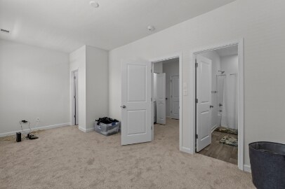 Building Photo - 2022 Laycock Ln