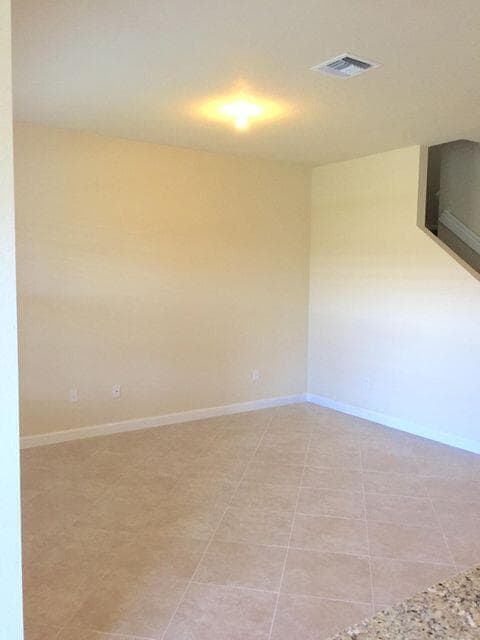 Building Photo - 10217 Wellington Parc Dr