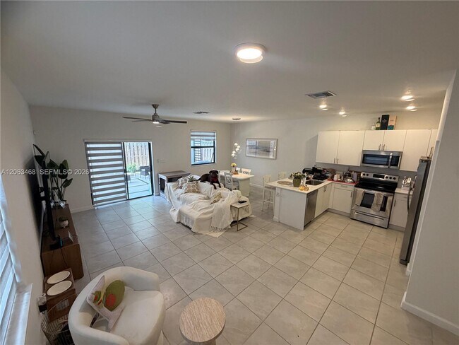Building Photo - 12944 SW 286th Terrace
