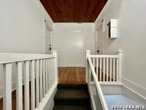 Building Photo - 827 Steves Ave