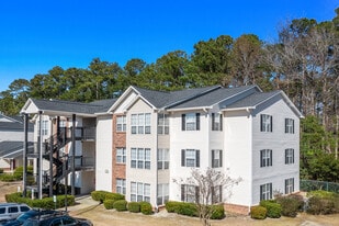 Summer Crest Apartments - Building Exterior - Summer Crest Apartments