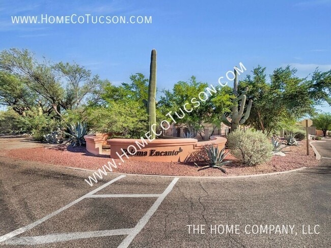 Building Photo - 6325 N Calle Del Halcon