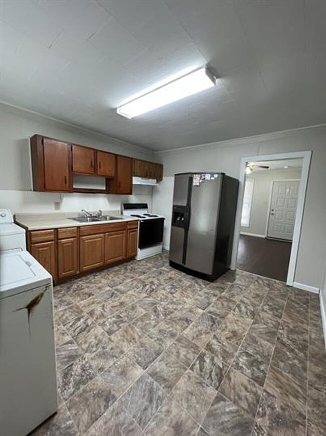 Building Photo - 426 Ferguson Ln