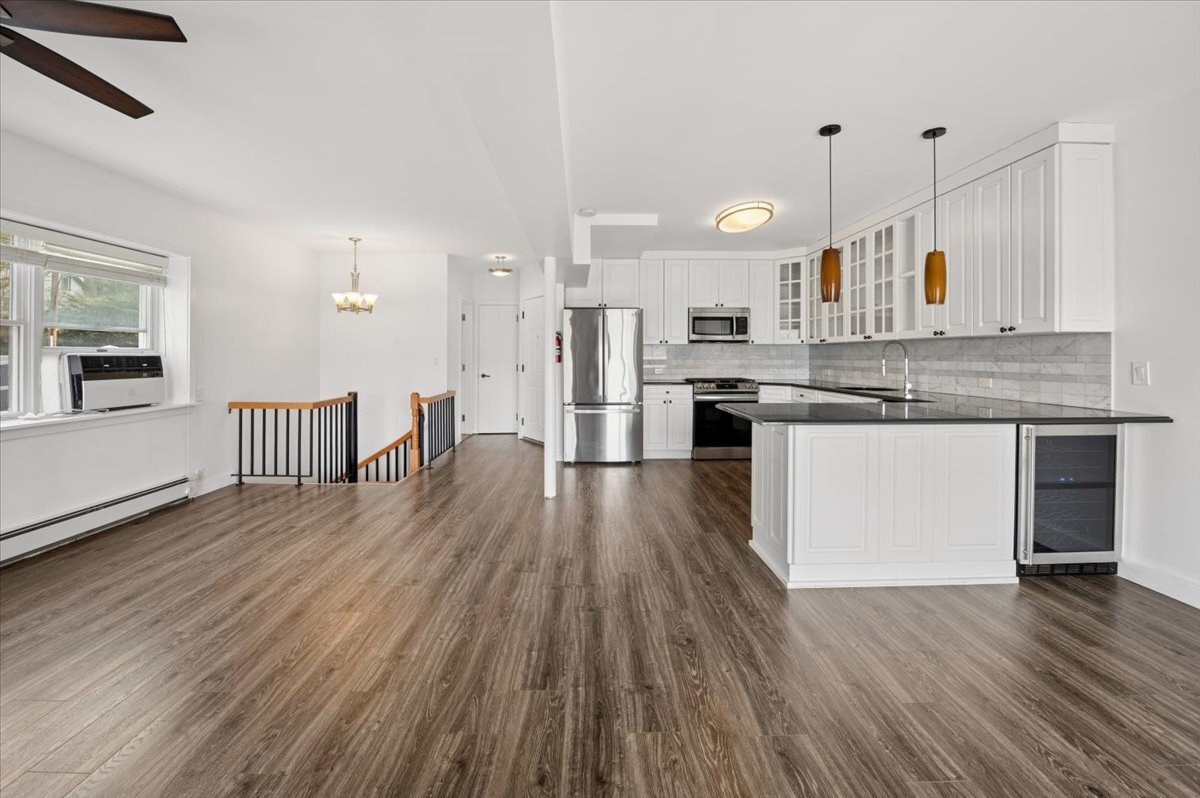 Building Photo - 727 Warburton Ave