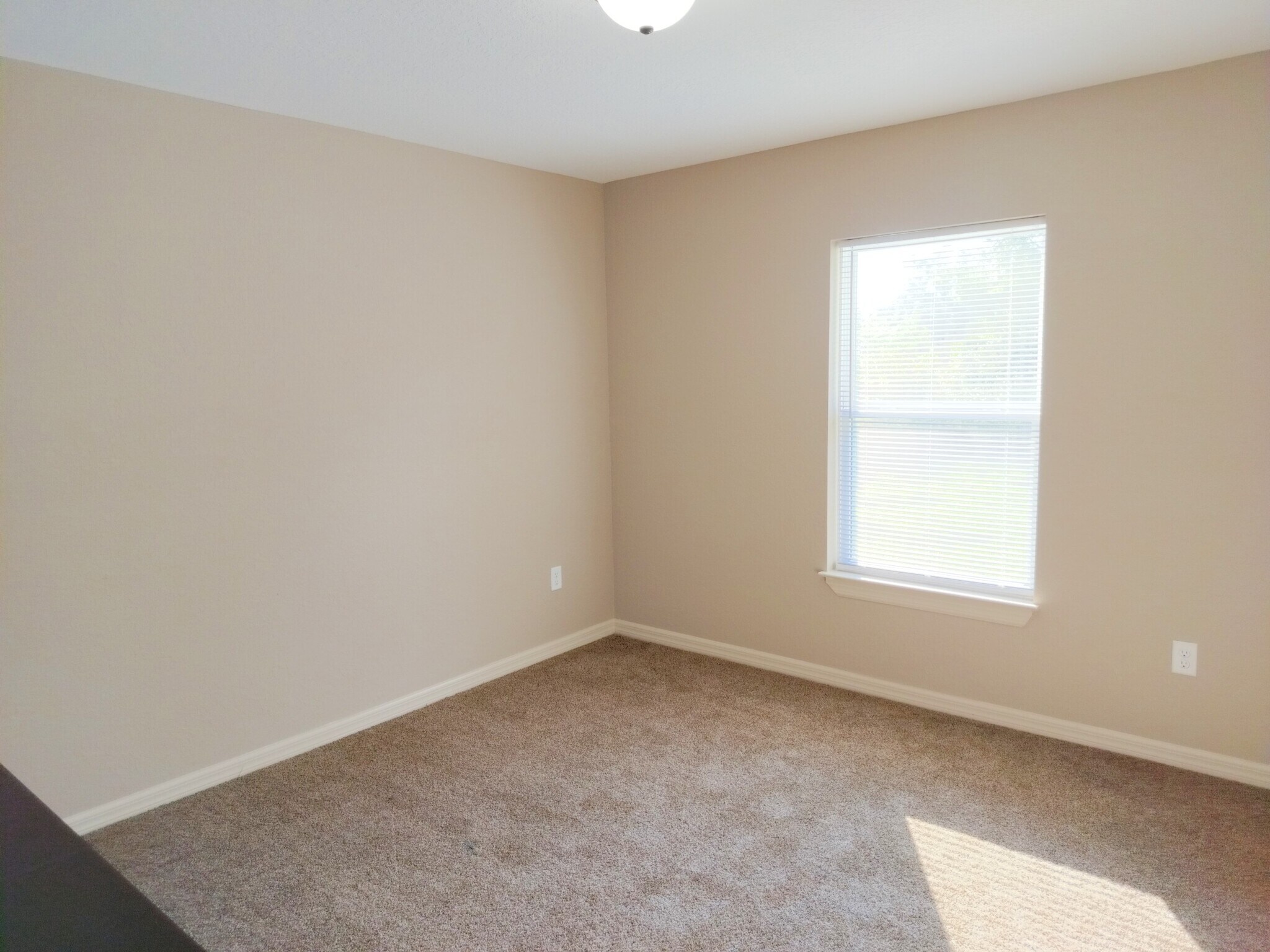 Building Photo - 15212 SW 56th Terrace Rd