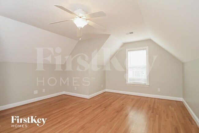 Building Photo - 4726 Farm Bell Ct