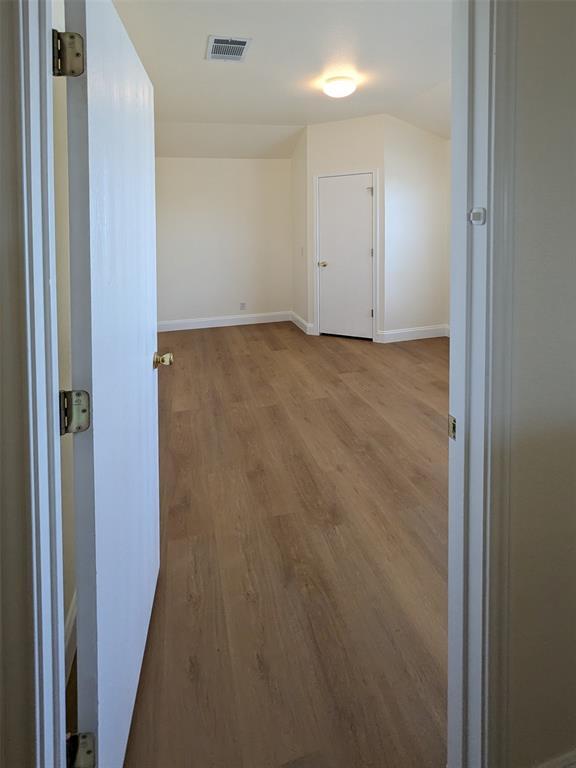 Building Photo - 4717 Lake Champlain Ln