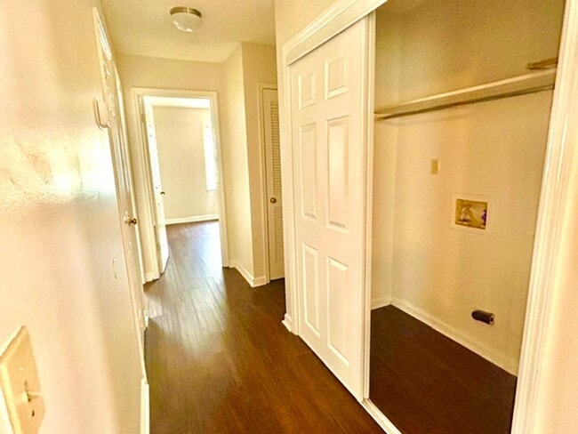 Building Photo - 4425 Torrance Dr NW