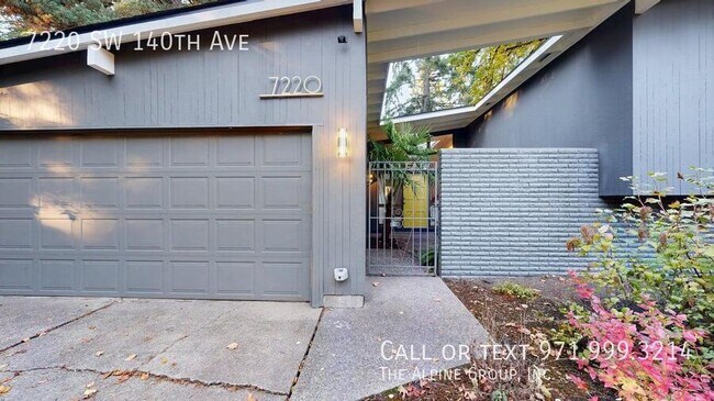 Building Photo - 7220 SW 140th Ave