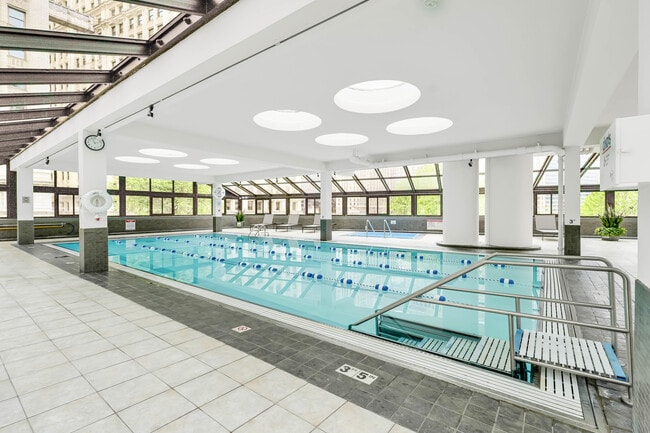 Building Photo - 405 N Wabash Ave