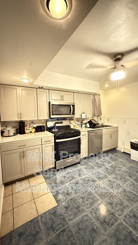 Building Photo - 279 Ontario St