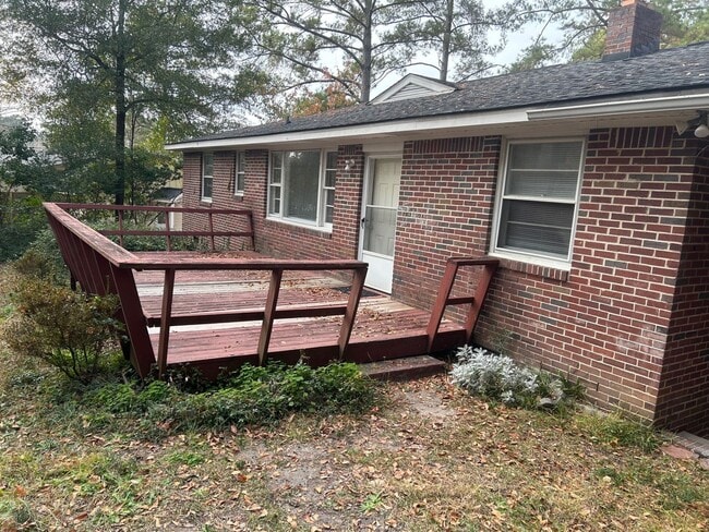 Building Photo - 4534 Oakwood Dr