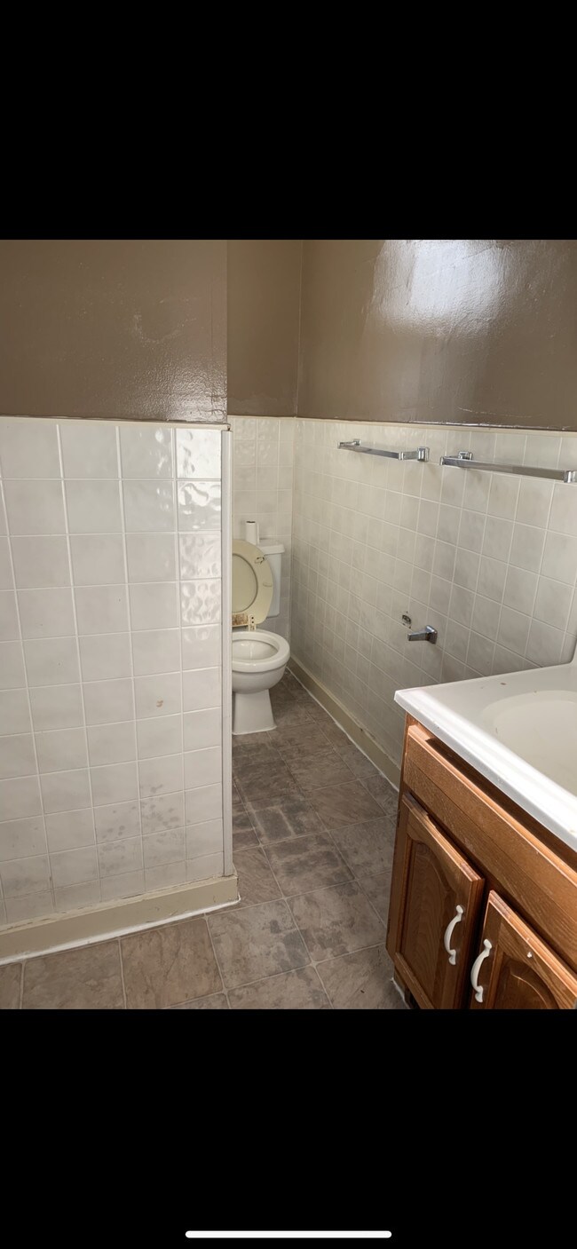 Building Photo - 2635 N Missouri Ave