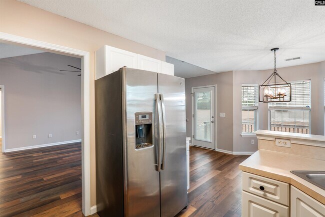 Building Photo - 313 Rolling Knoll Dr