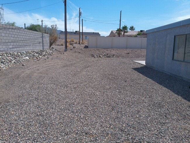 Building Photo - LONG TERM 12 MONTH LEASE