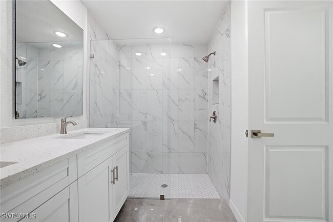 Building Photo - 416 Pinehurst Ave