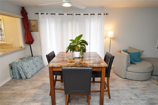 Building Photo - 3873 Pompano Dr SE