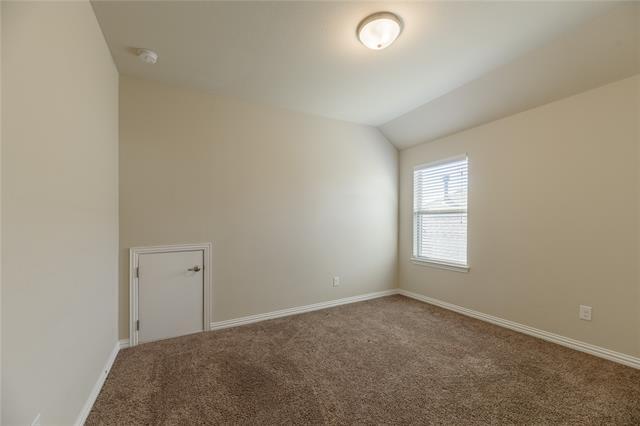 Building Photo - 1104 Hoyt Dr