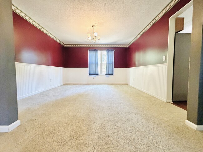 Building Photo - 132 Misty Glen Cir