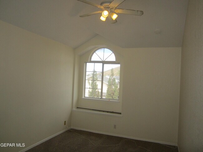 Building Photo - 538 Olmeca Dr