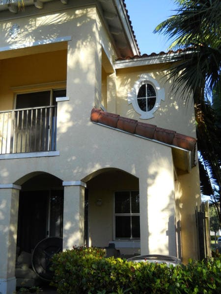 Building Photo - 2888 Hidden Hills Rd