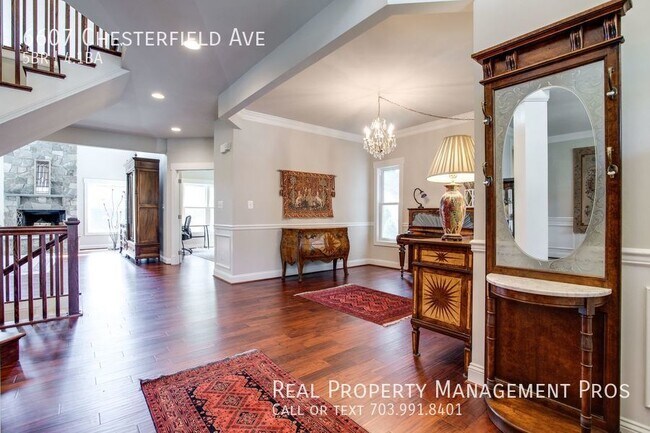 Building Photo - 6607 Chesterfield Ave
